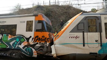 Two trains collided in Catalonia: 155 people were injured