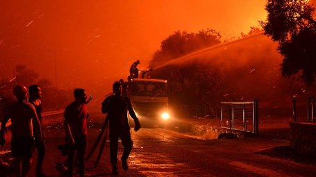 Forest fire engulfed Turkey