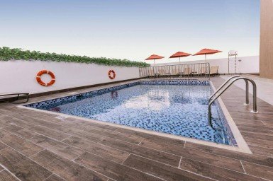 Pool renovation at the MENA Aparthotel Mall of The Emirates