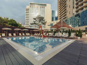 Operation of swimming pools at the Pullman&Mercure Sochi Centre Hotel