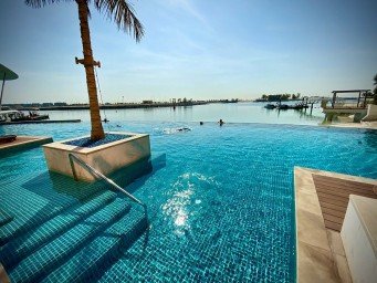Pool renovation at the Grand Hyatt Abu Dhabi Hotel