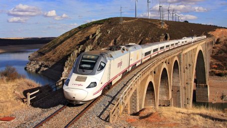 High-speed trains have been launched in Egypt, which will connect Cairo with tourist centers