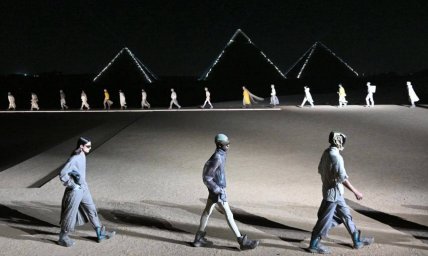 Dior held in Egypt the first ever fashion show at the pyramids of Giza