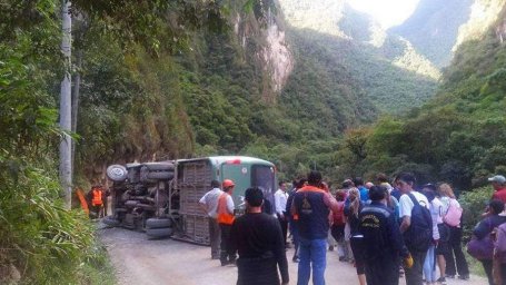 In Machu Picchu, a bus with tourists fell into the abyss