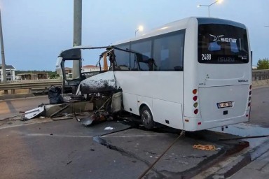 Туристический автобус попал в ДТП в Турции