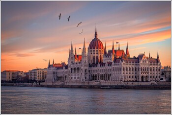 Венгрия не планирует вводить запрет на выдачу виз для россиян